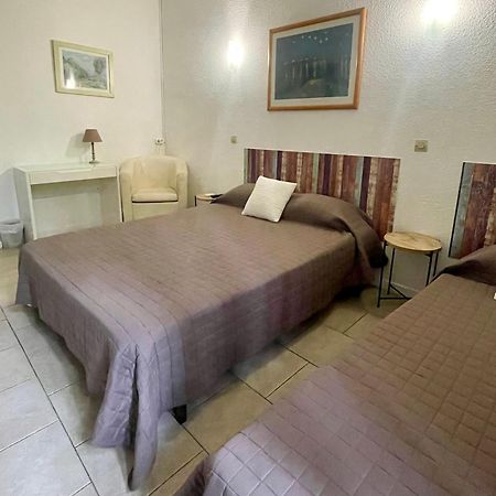 Hotel Alexander Перпинян Екстериор снимка