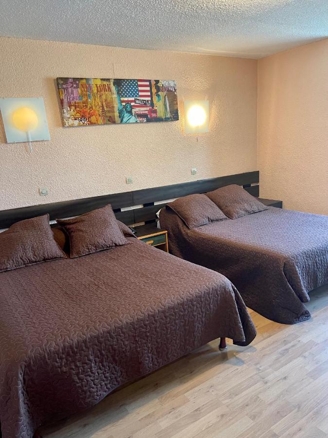 Hotel Alexander Перпинян Екстериор снимка