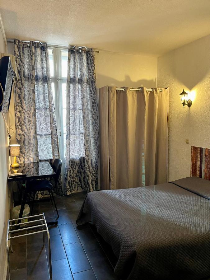 Hotel Alexander Перпинян Екстериор снимка