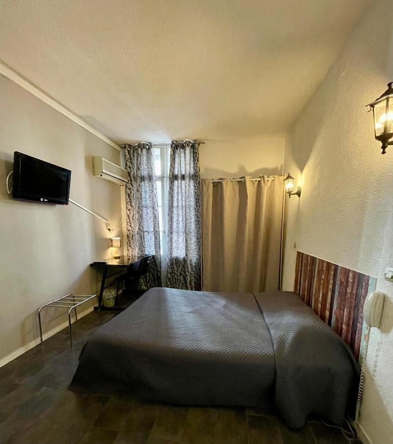 Hotel Alexander Перпинян Екстериор снимка