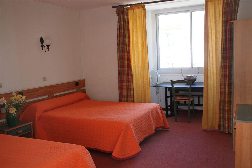 Hotel Alexander Перпинян Екстериор снимка