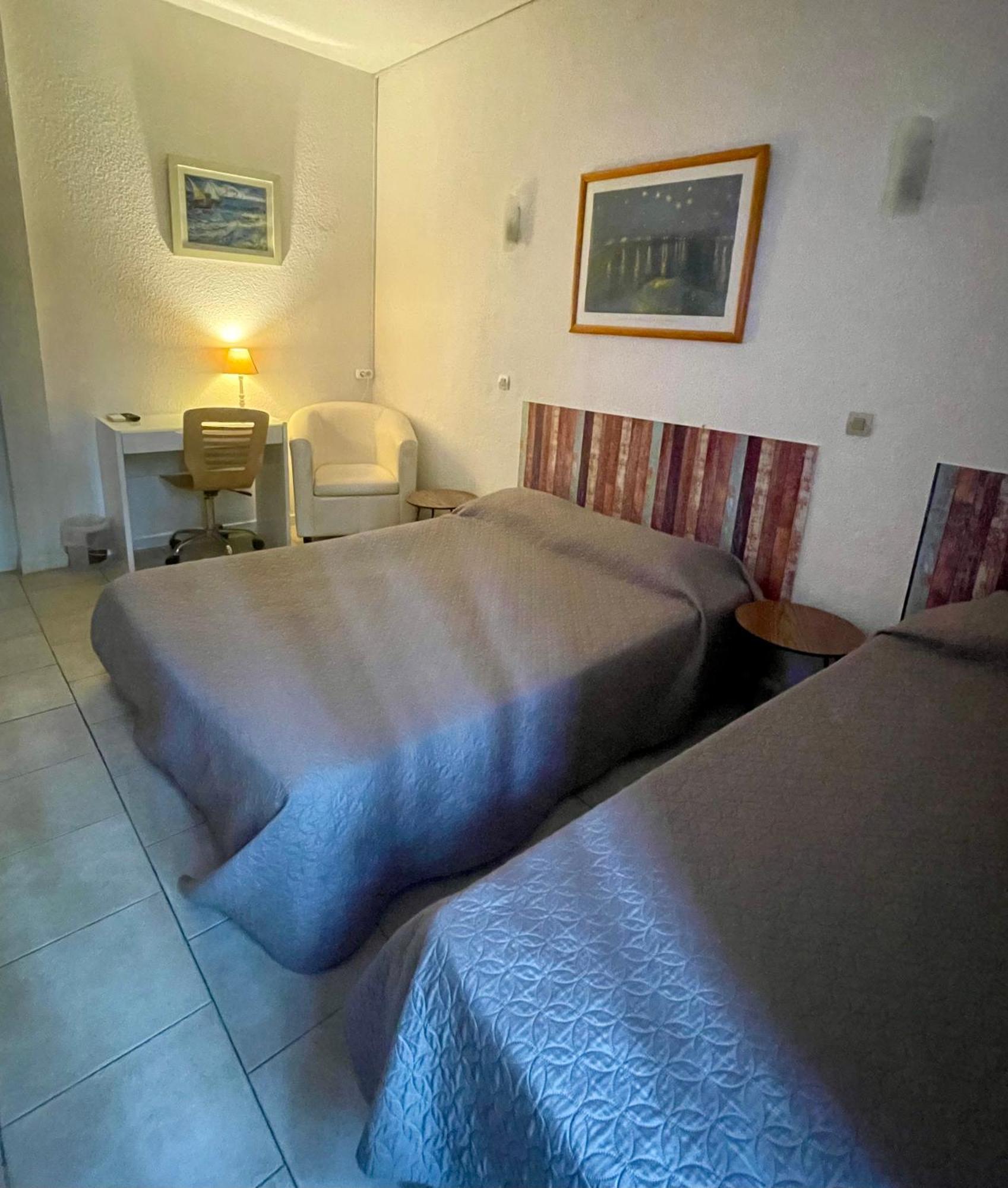 Hotel Alexander Перпинян Екстериор снимка
