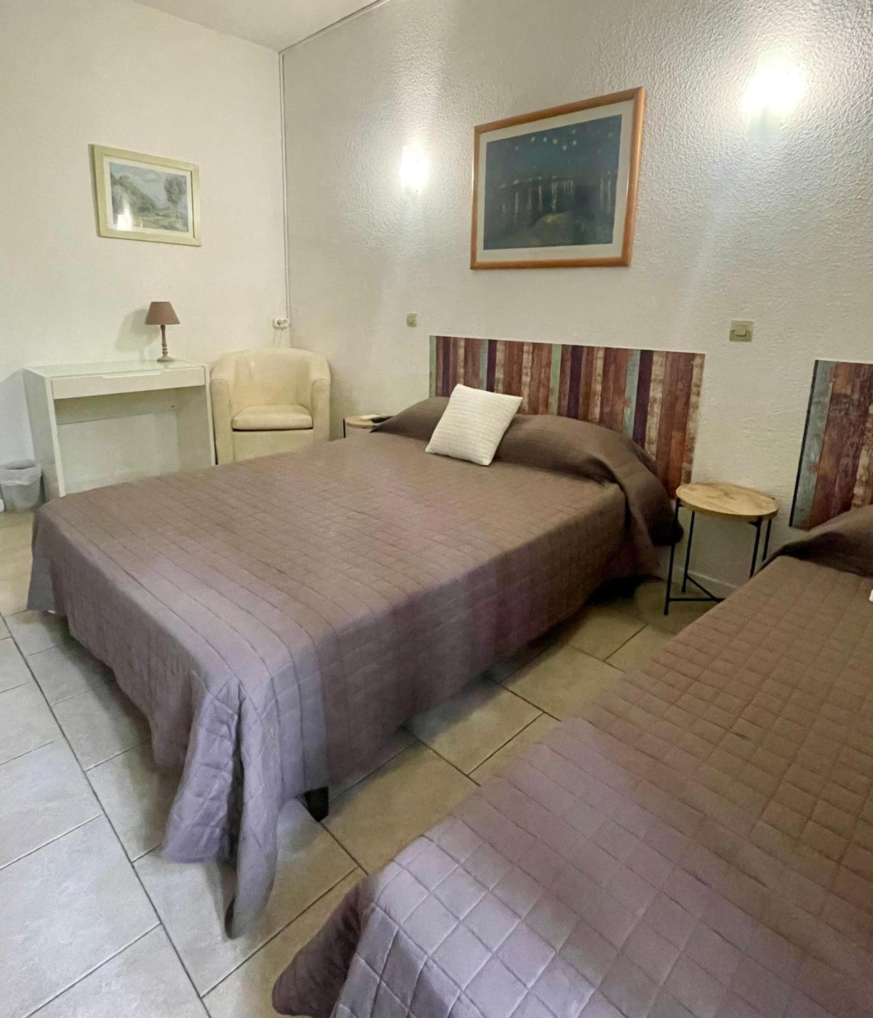 Hotel Alexander Перпинян Екстериор снимка