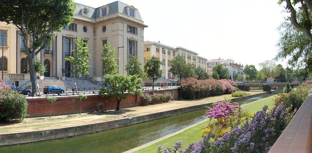 Hotel Alexander Перпинян Екстериор снимка
