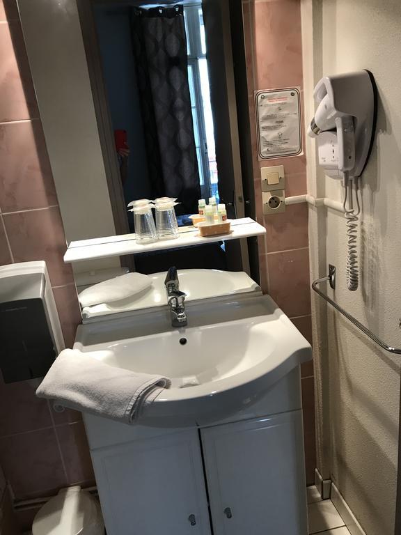 Hotel Alexander Перпинян Стая снимка